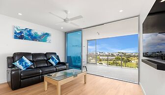 Bokarina Beach Apartments Ascend Hotel Collection