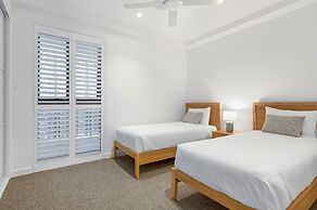 Bokarina Beach Apartments Ascend Hotel Collection