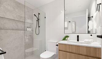 Bokarina Beach Apartments Ascend Hotel Collection