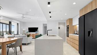 Bokarina Beach Apartments Ascend Hotel Collection