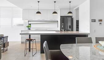 Bokarina Beach Apartments Ascend Hotel Collection