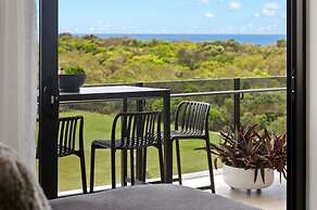 Bokarina Beach Apartments Ascend Hotel Collection