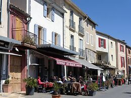 Pretty Provencal Style Holiday Home With Communal Pool, Noves