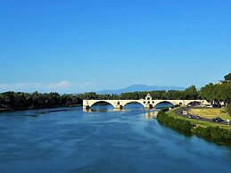 Pretty Provencal Style Holiday Home With Communal Pool, Noves