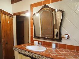 Pretty Provencal Style Holiday Home With Communal Pool, Noves