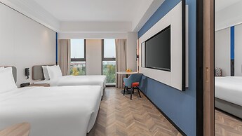 Holiday Inn Express Chengdu Shuangliu Airport by IHG