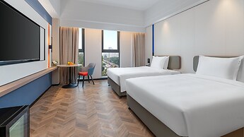 Holiday Inn Express Chengdu Shuangliu Airport by IHG