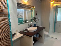 Suíte Casa do Tesouro no Quadrado - com L'Occitane - recém inaugurada