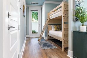 Sungazer Chateau by Avantstay Short Walk to the Beach + Pool Access