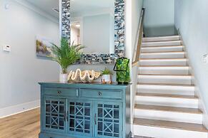 Sungazer Chateau by Avantstay Short Walk to the Beach + Pool Access