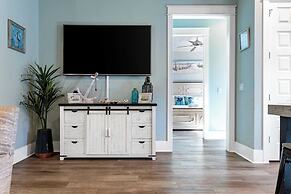 Sungazer Chateau by Avantstay Short Walk to the Beach + Pool Access