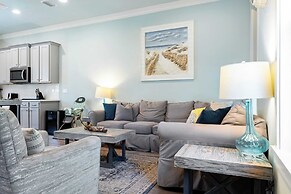 Sungazer Chateau by Avantstay Short Walk to the Beach + Pool Access