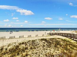 Chic Beachfront Escape: Dreamy View, Balcony, Pool