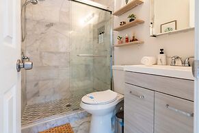 Arthaus- Fully Stocked Kitchen and Fenced Yard