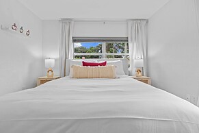 Arthaus- Fully Stocked Kitchen and Fenced Yard