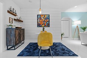 Arthaus- Fully Stocked Kitchen and Fenced Yard