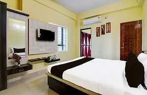 Goroomgo Dutta Residency Premium