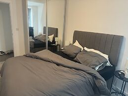 Enfield Cozy Apartment Retreat