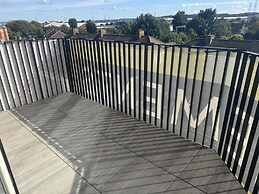 Enfield Cozy Apartment Retreat