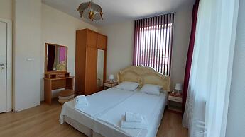 Quartz Hotels Varna Briz