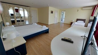 Quartz Hotels Varna Briz