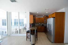 Penthouse Suite in South Beach Ocean