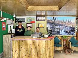 Hotel Ravongla Star