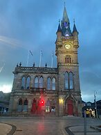 Renfrew Apartment Near Glasgow Airport