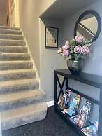 Renfrew Apartment Near Glasgow Airport