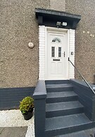 Renfrew Apartment Near Glasgow Airport