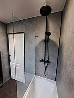 Renfrew Apartment Near Glasgow Airport