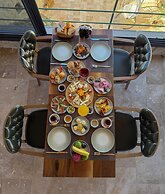 Han Cave Suites