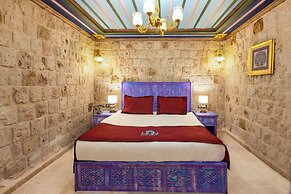 Han Cave Suites