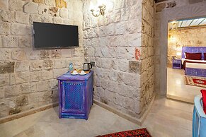 Han Cave Suites