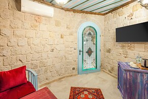Han Cave Suites