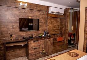 Joker Hotel and Suites