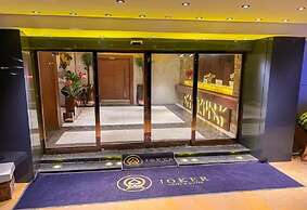 Joker Hotel and Suites