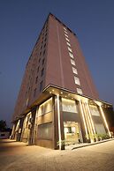 Clarks Inn Suites Jaipur