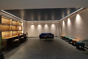 Clarks Inn Suites Jaipur