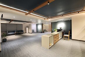 Clarks Inn Suites Jaipur