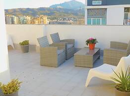 3bed Penthouse Apt With Private Terrace & Balcony