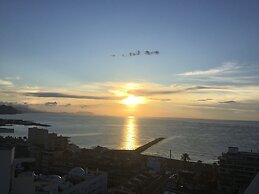 3bed Penthouse Apt With Private Terrace & Balcony