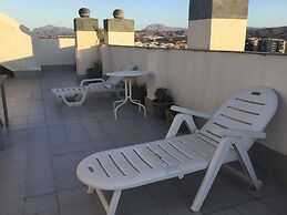 3bed Penthouse Apt With Private Terrace & Balcony