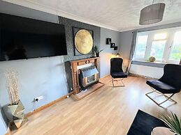 Ashford Blissful Retreat Modern 3-bed House