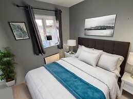 Ashford Blissful Retreat Modern 3-bed House