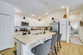 Screened Lanai: New-build Home in The Villages!