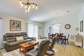 Screened Lanai: New-build Home in The Villages!