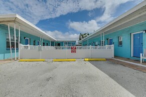 Madeira Beach Studio: Walk to John's Pass!