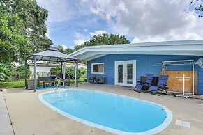 Mins From Anna Maria Island: Bright Home w/ Pool!