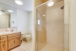 Spacious Home - 6 Mi to Downtown Fresno!